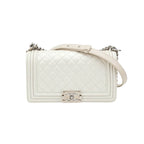 Boy Medium Tasche aus weißem Leder