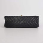 Borsa 2.55 Medium in pelle nera con fodera beige