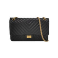 Borsa 2.55 Medium in pelle nera con fodera beige