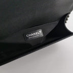 Chanel Boy Medium aus schwarzem Kaviarleder