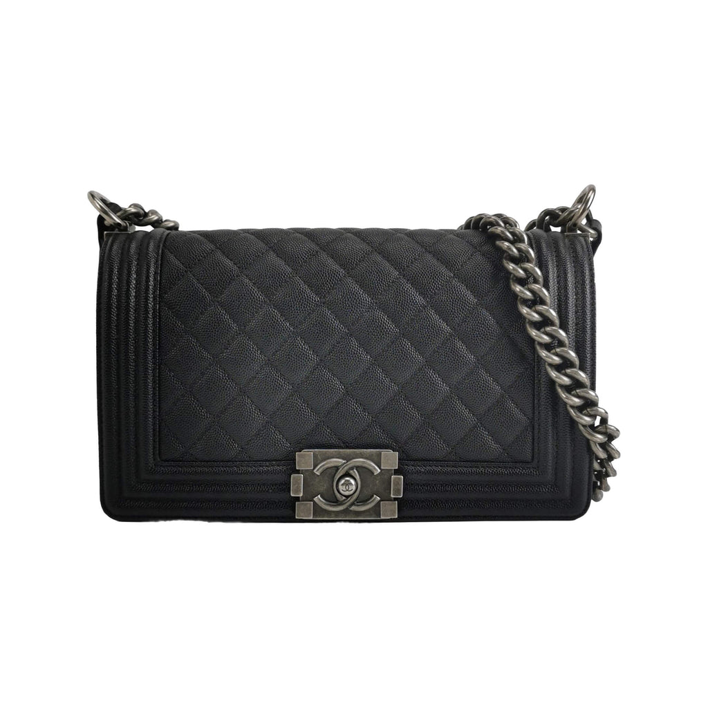 Chanel Boy Medium aus schwarzem Kaviarleder
