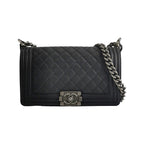 Chanel Boy Medium aus schwarzem Kaviarleder