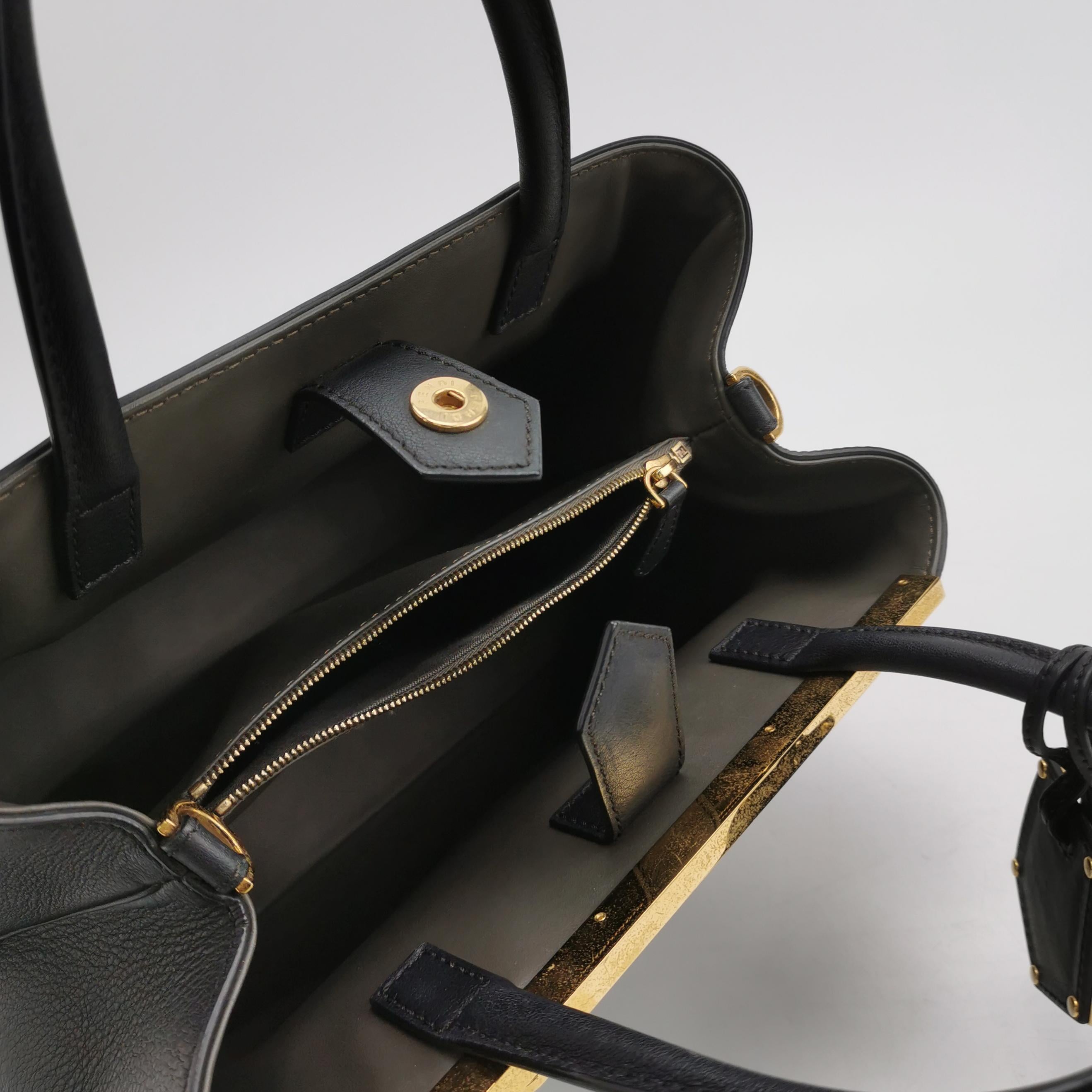 Piccola borsa da 2 giorni in pelle nera