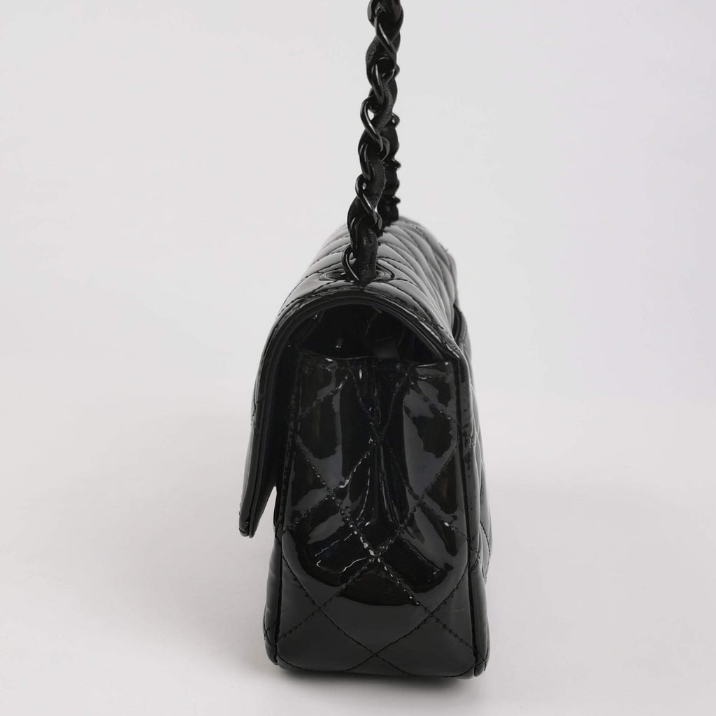 Borsa Timeless / Classica Maxi Jumbo in pelle verniciata nera