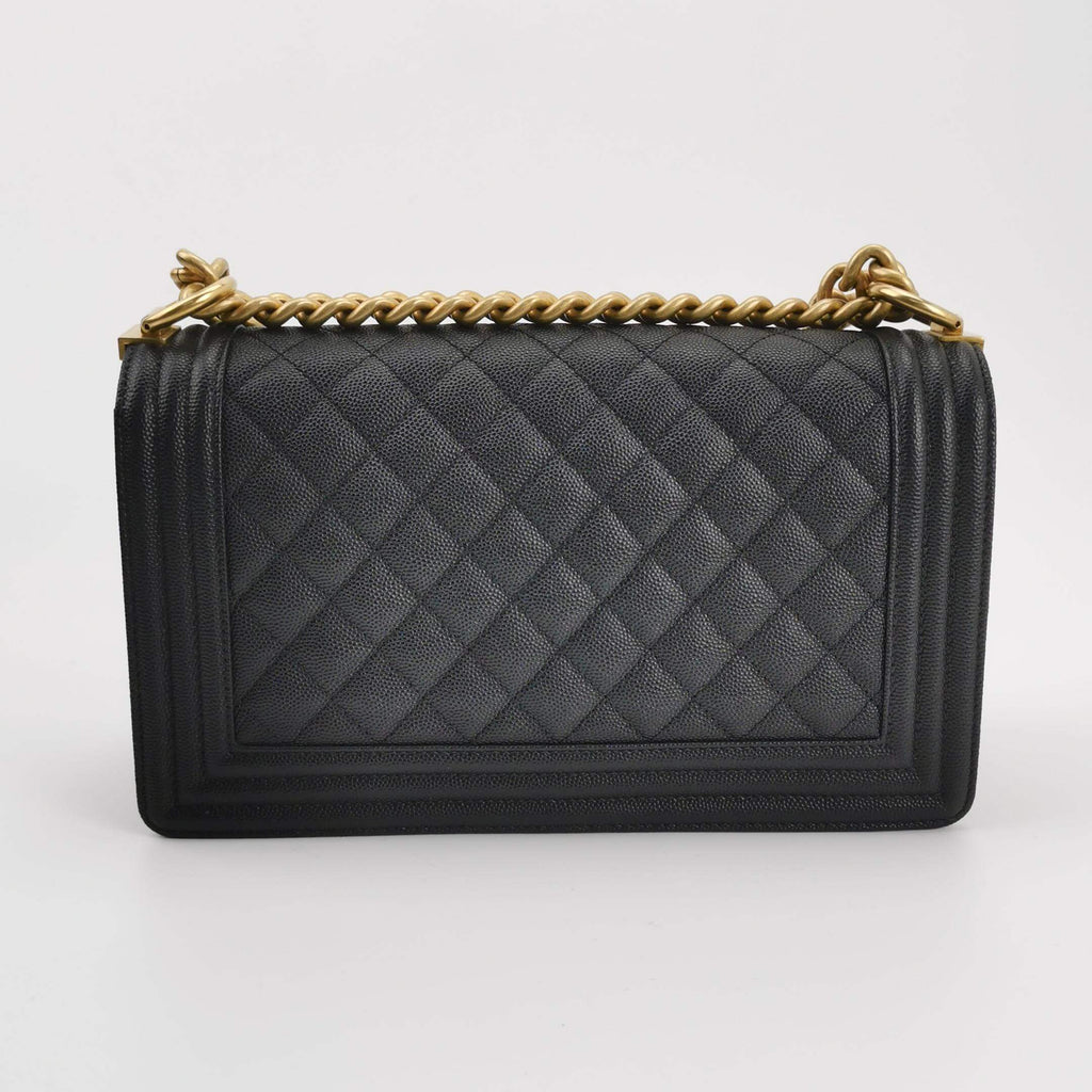 Borsa Boy Media in caviar nero in pelle