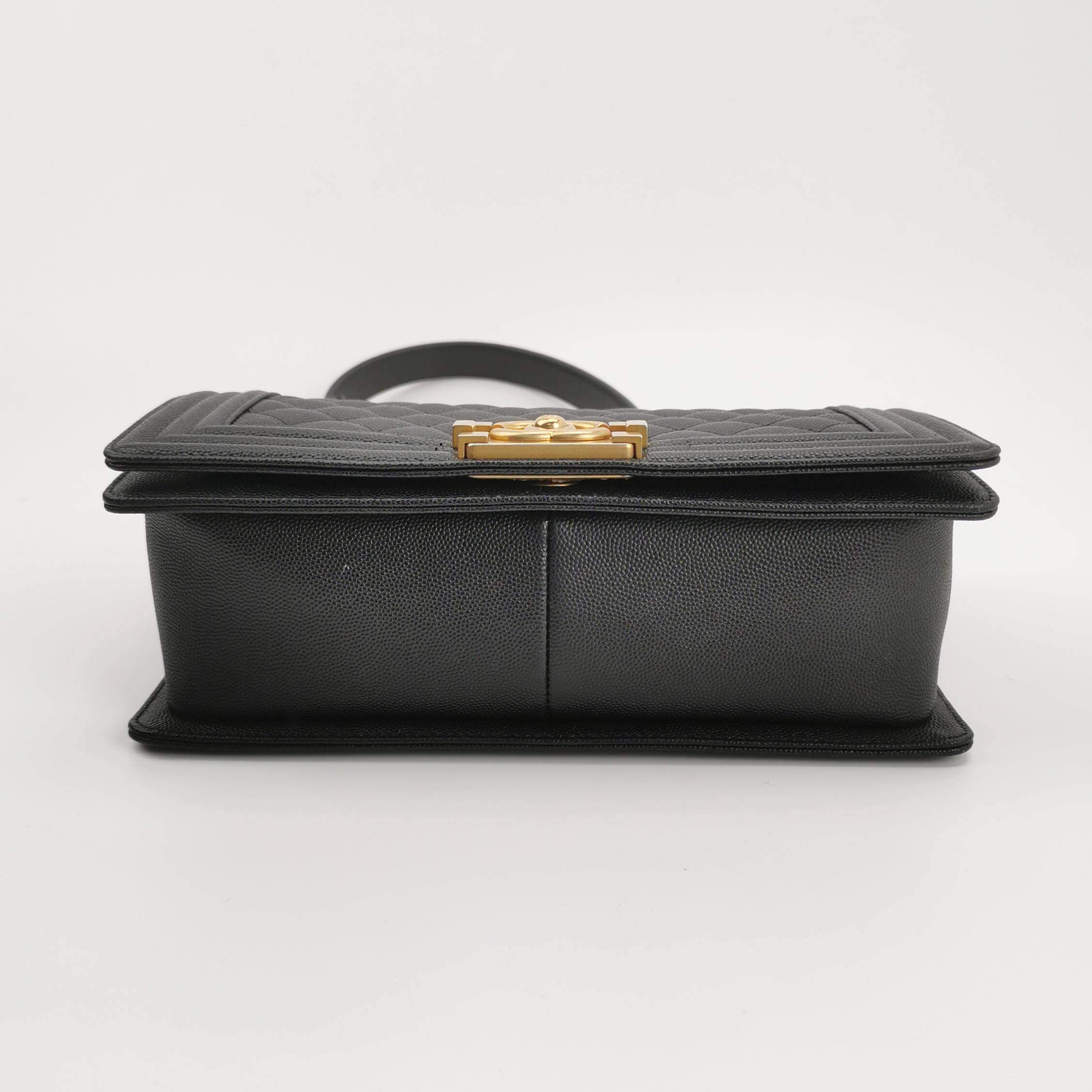 Borsa Boy Media in caviar nero in pelle