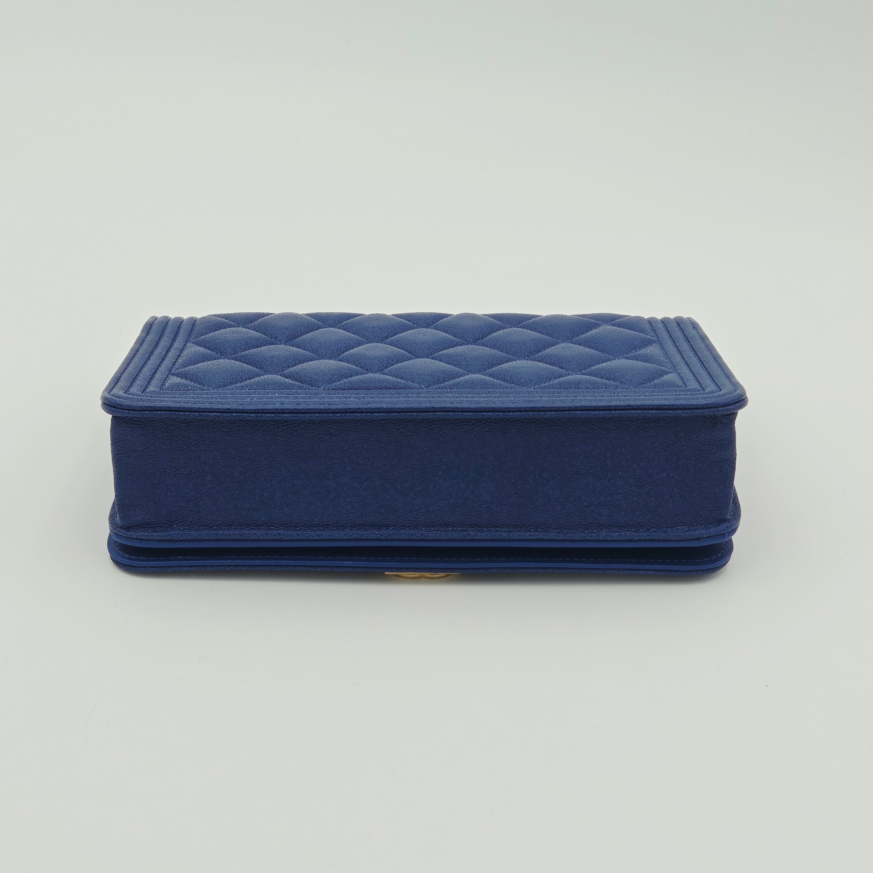 Sac Boy WOC en cuir Caviar Bleu