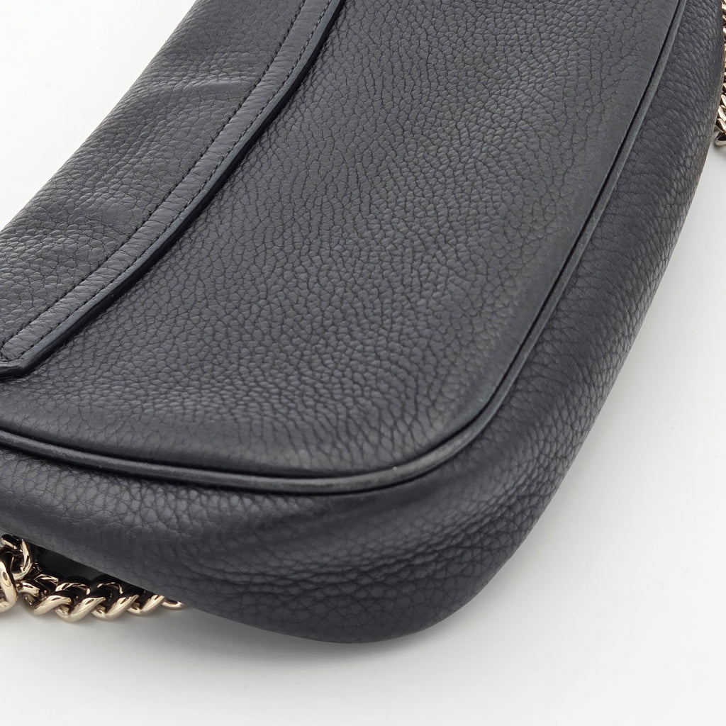 Sac à main en cuir noir Soho Long Flap
