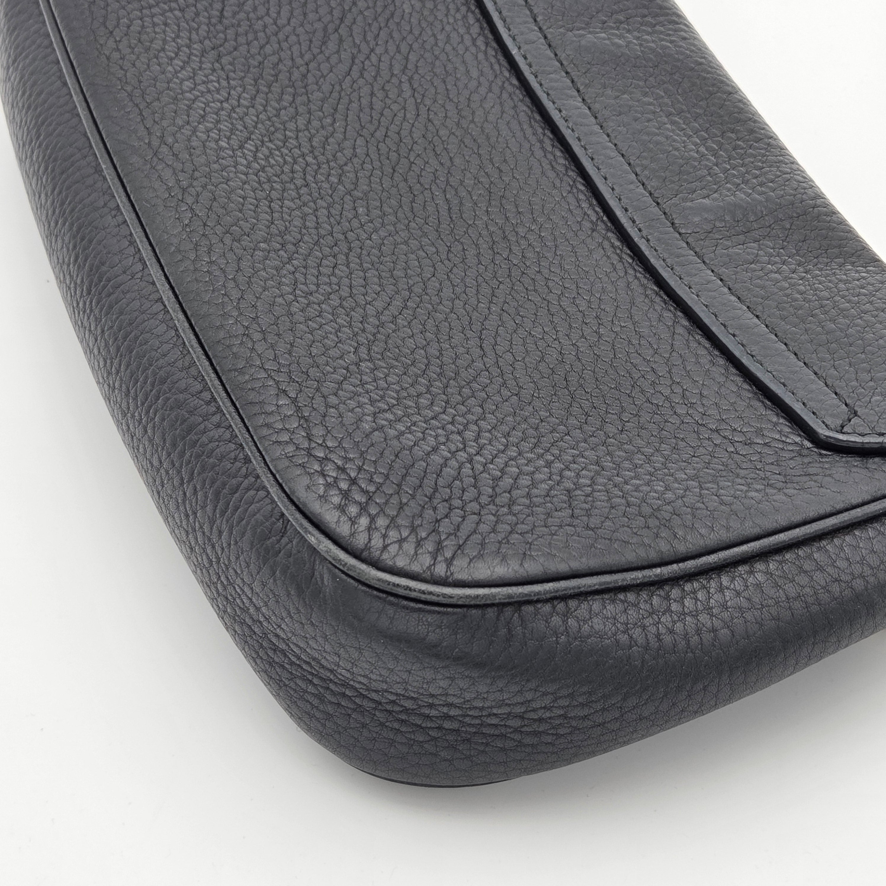Sac à main en cuir noir Soho Long Flap