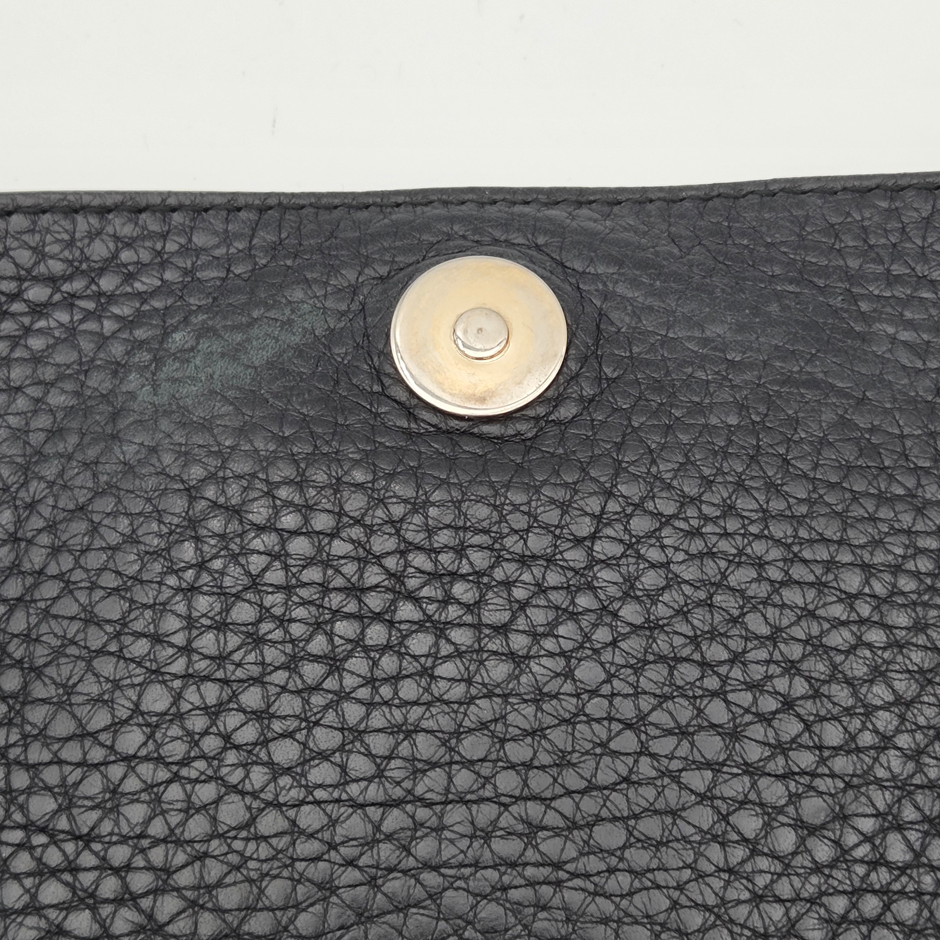 Sac à main en cuir noir Soho Long Flap