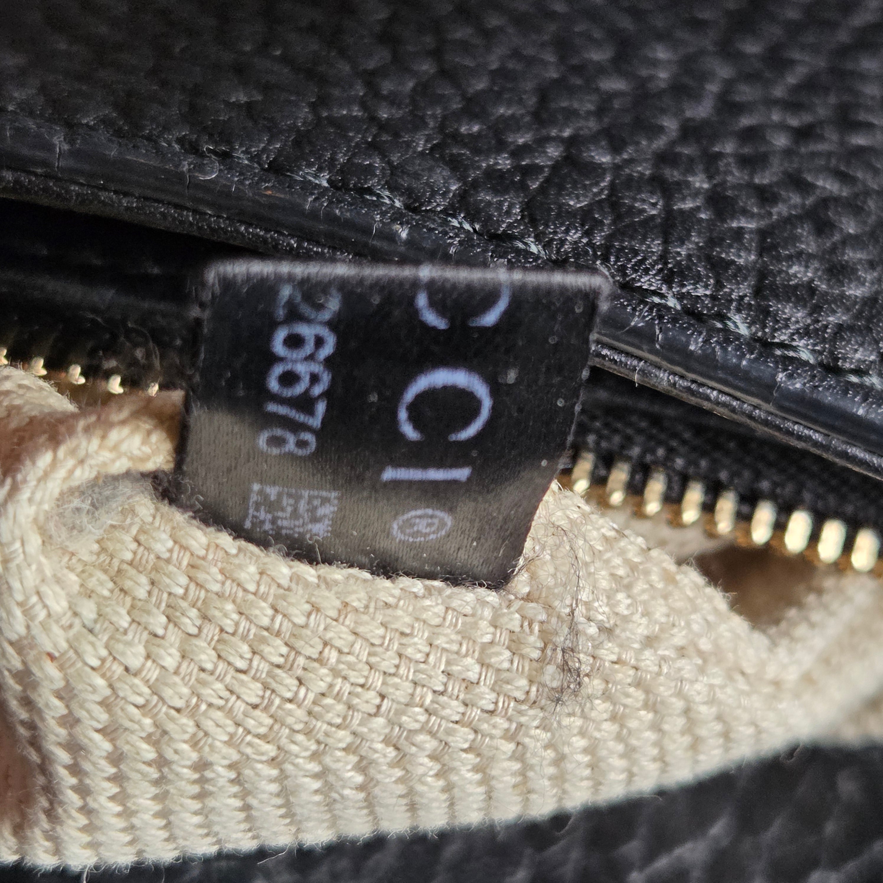 Sac à main en cuir noir Soho Long Flap