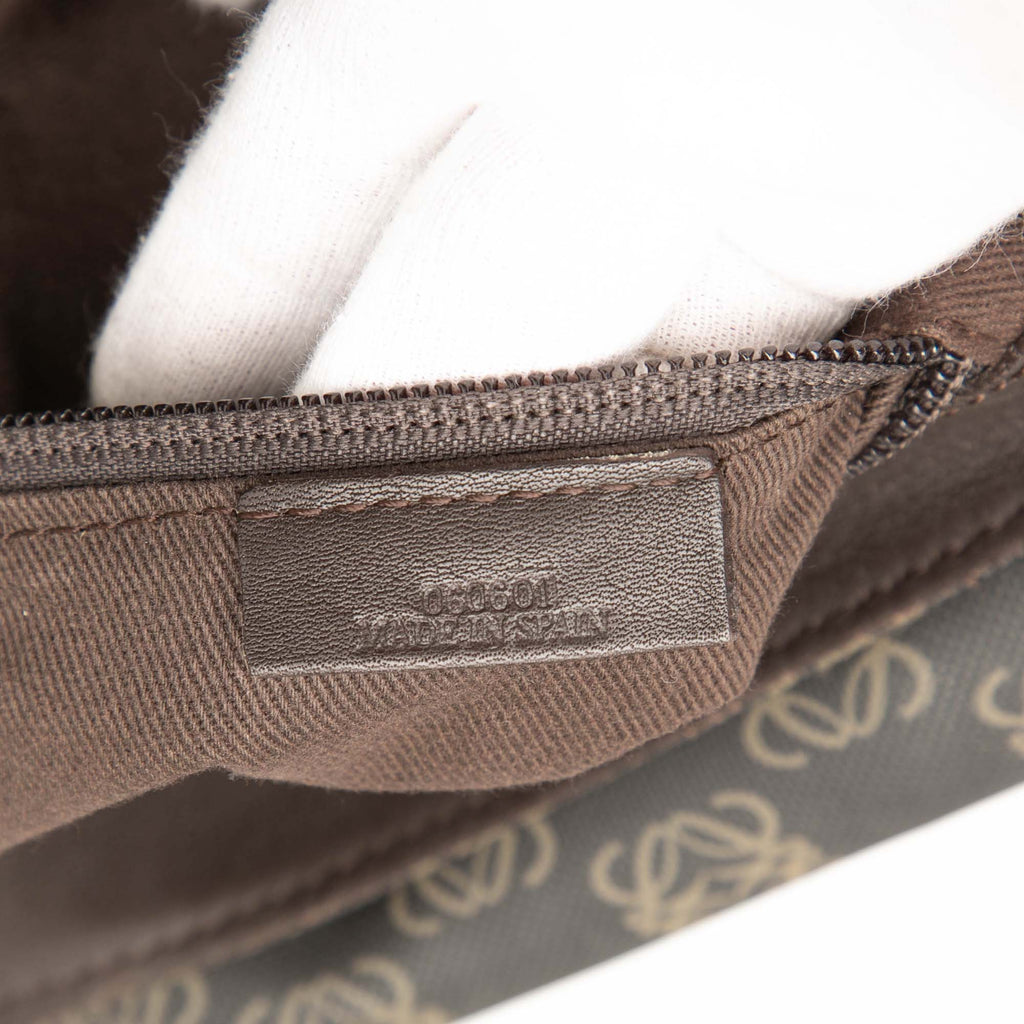 Sac Loewe Anagram Coated Toile Flap Bandoulière – photo 6