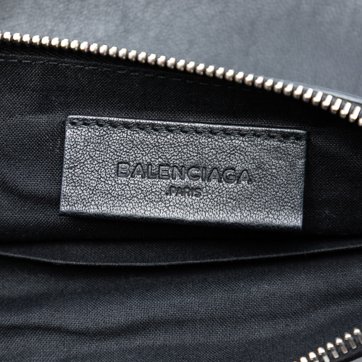 Sac Balenciaga Cuir de chèvre Motocross Classic Metallic Edge Pochette – photo 5