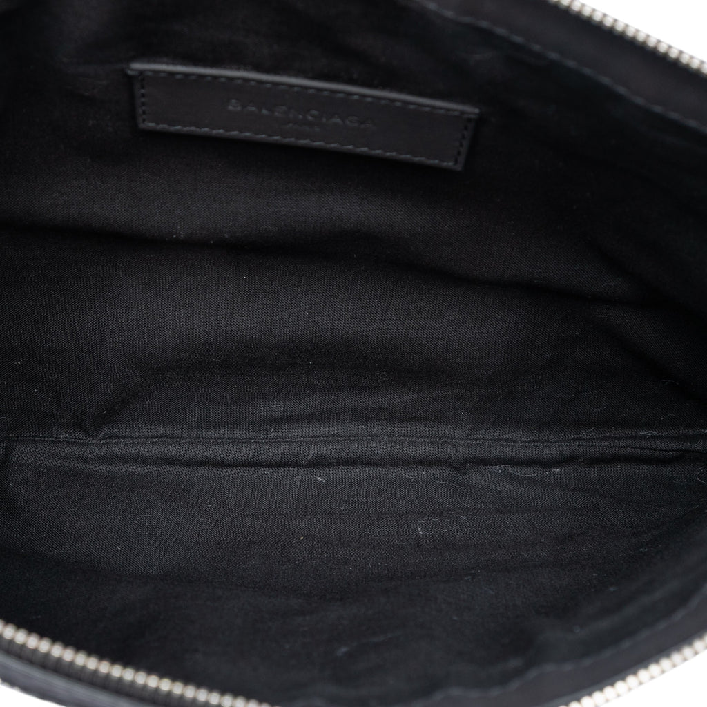 Sac Balenciaga Cuir d’agneau and Mesh Motocross Classic Clip Pochette M – photo 4