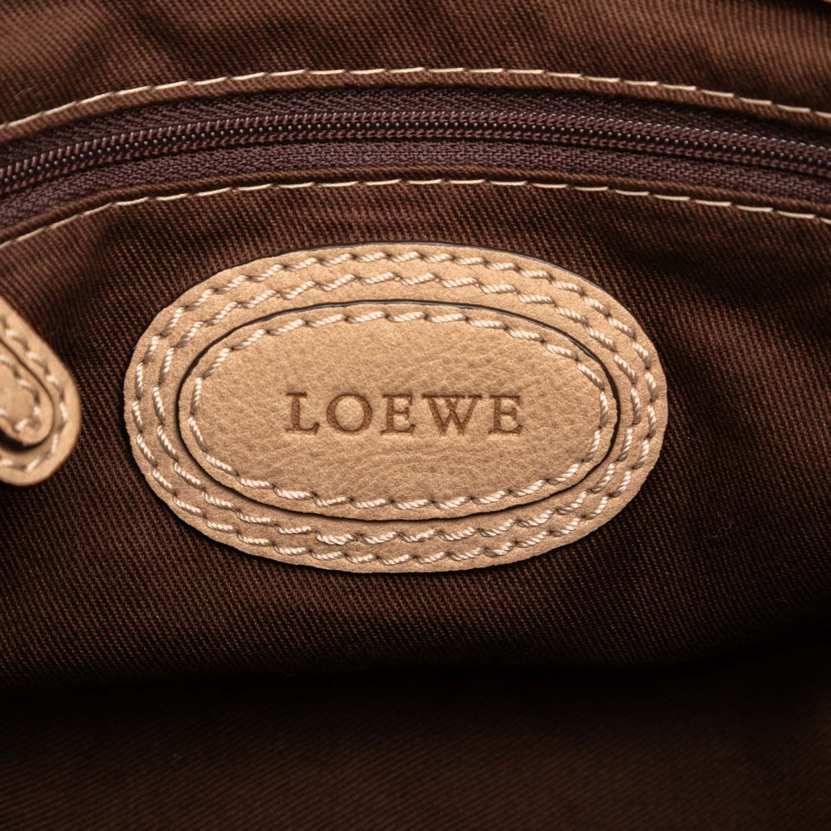 Sac Loewe Nubuck Anagram Madrid Fringe Sac porté épaule – photo 5