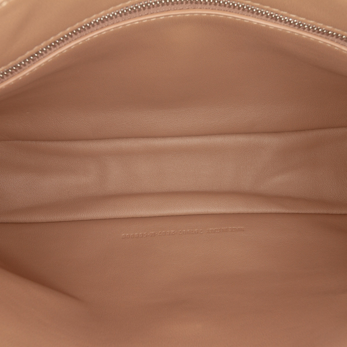 Sac Balenciaga Distressed Satin Leopolda Pochette – photo 4