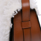 Sac Chloé Mini Shearling and Cuir de veau Marcie Saddle Bandoulière – photo 9
