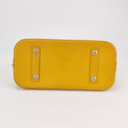 Sac Alma PM vintage en cuir épi jaune Louis Vuitton