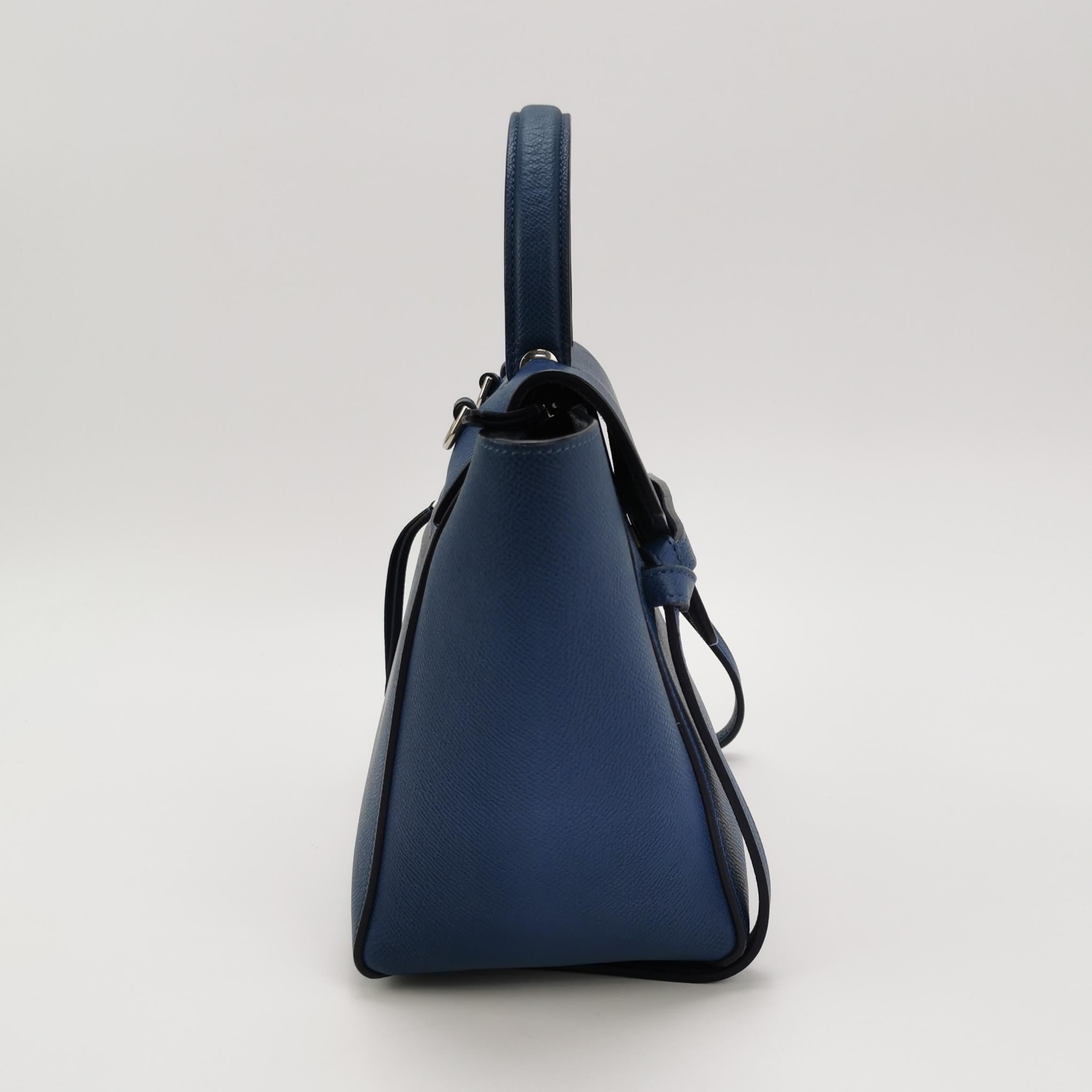 Sac Belt Micro en cuir bleu Celine