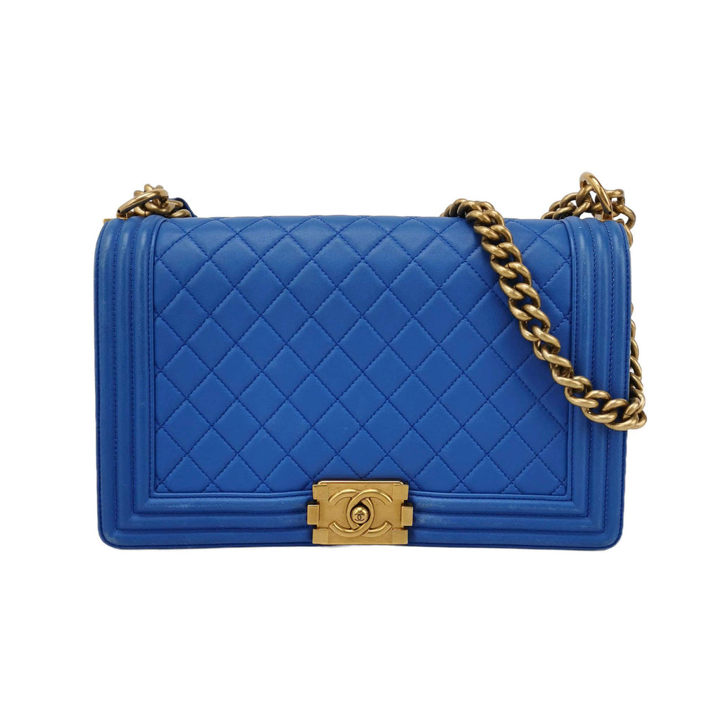 Sac Boy Medium en cuir bleu Chanel