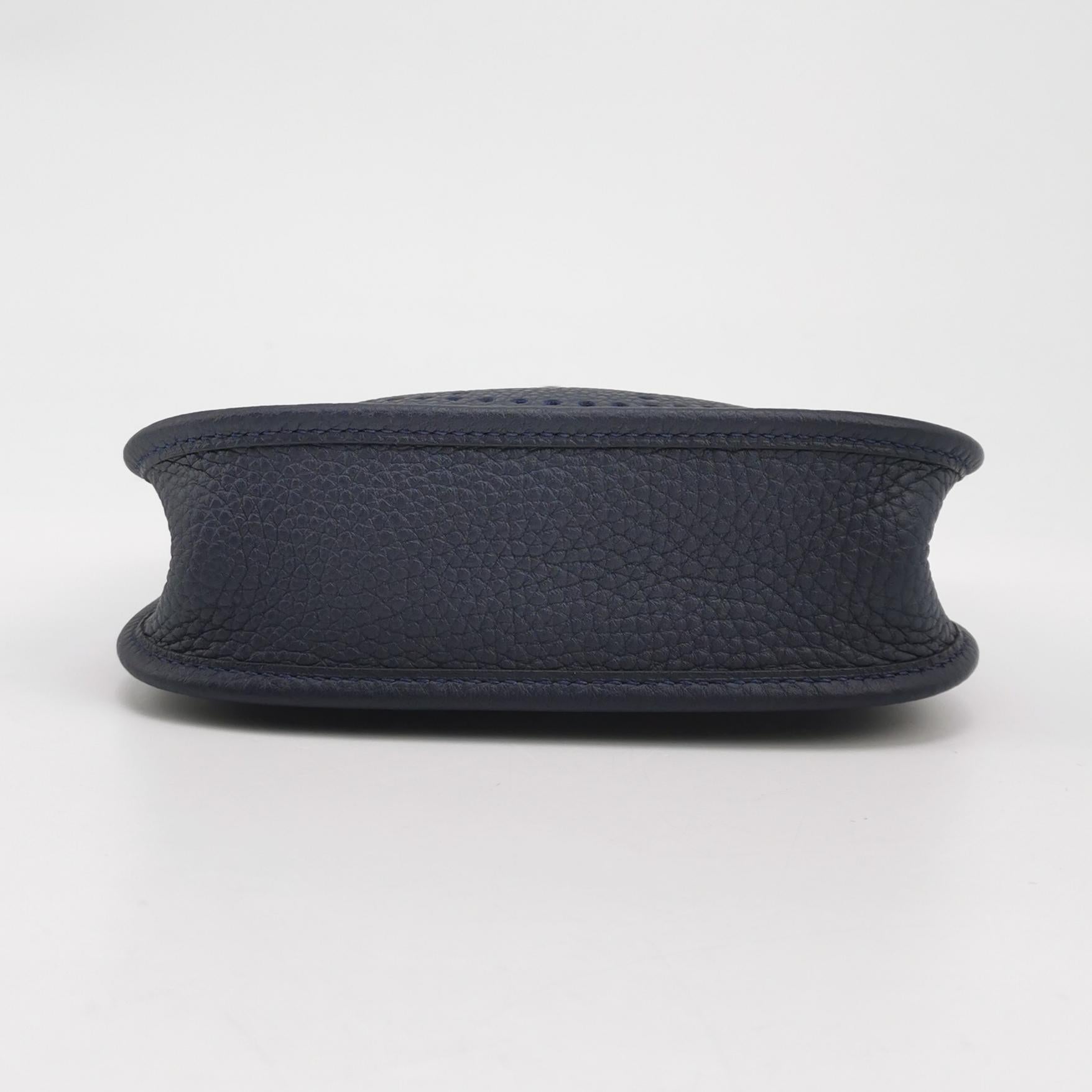 Sac Evelyne 16 en cuir noir Hermès