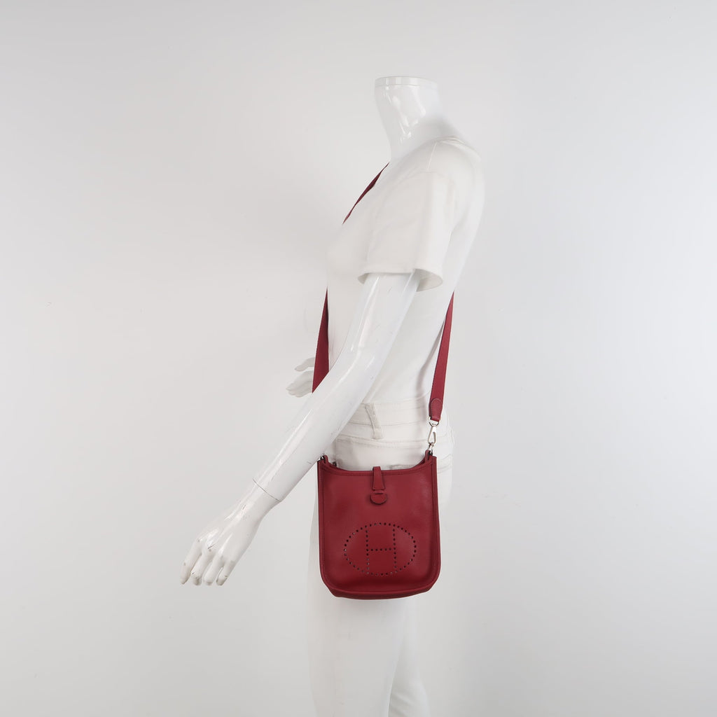 Sac Evelyne 16 Vintage en cuir bordeaux Hermès