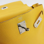 Sac Kelly 32 en cuir jaune Hermès