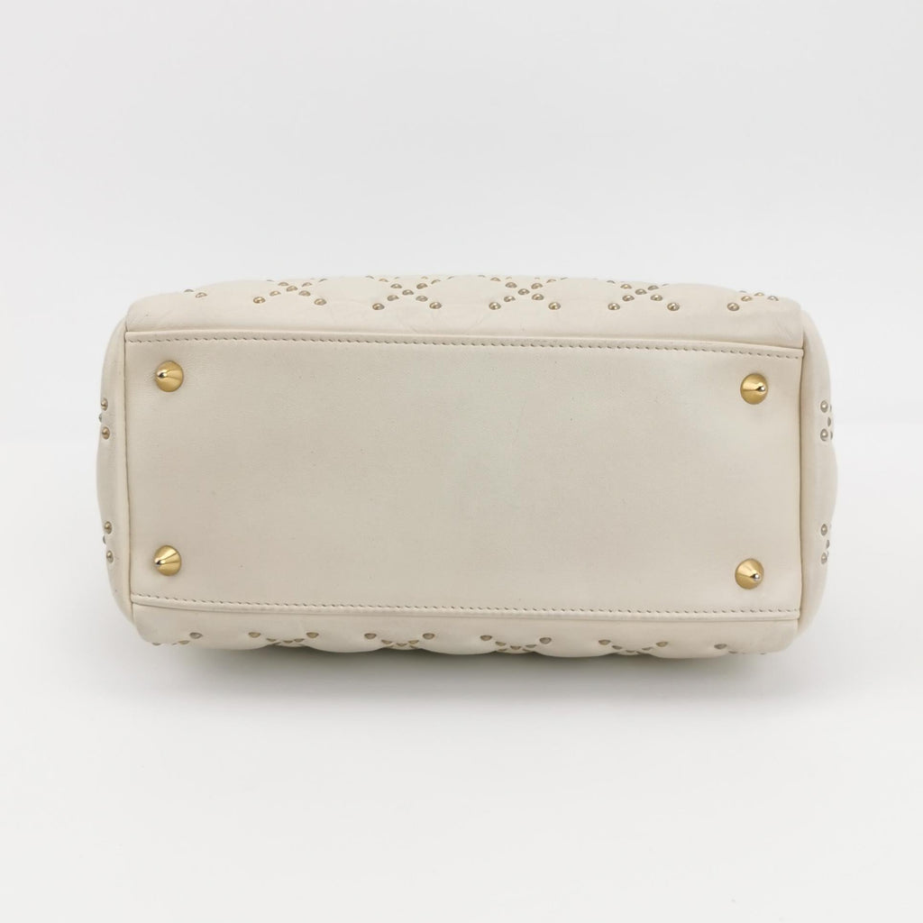 Sac Lady Dior en cuir blanc à clous Cannage Dior