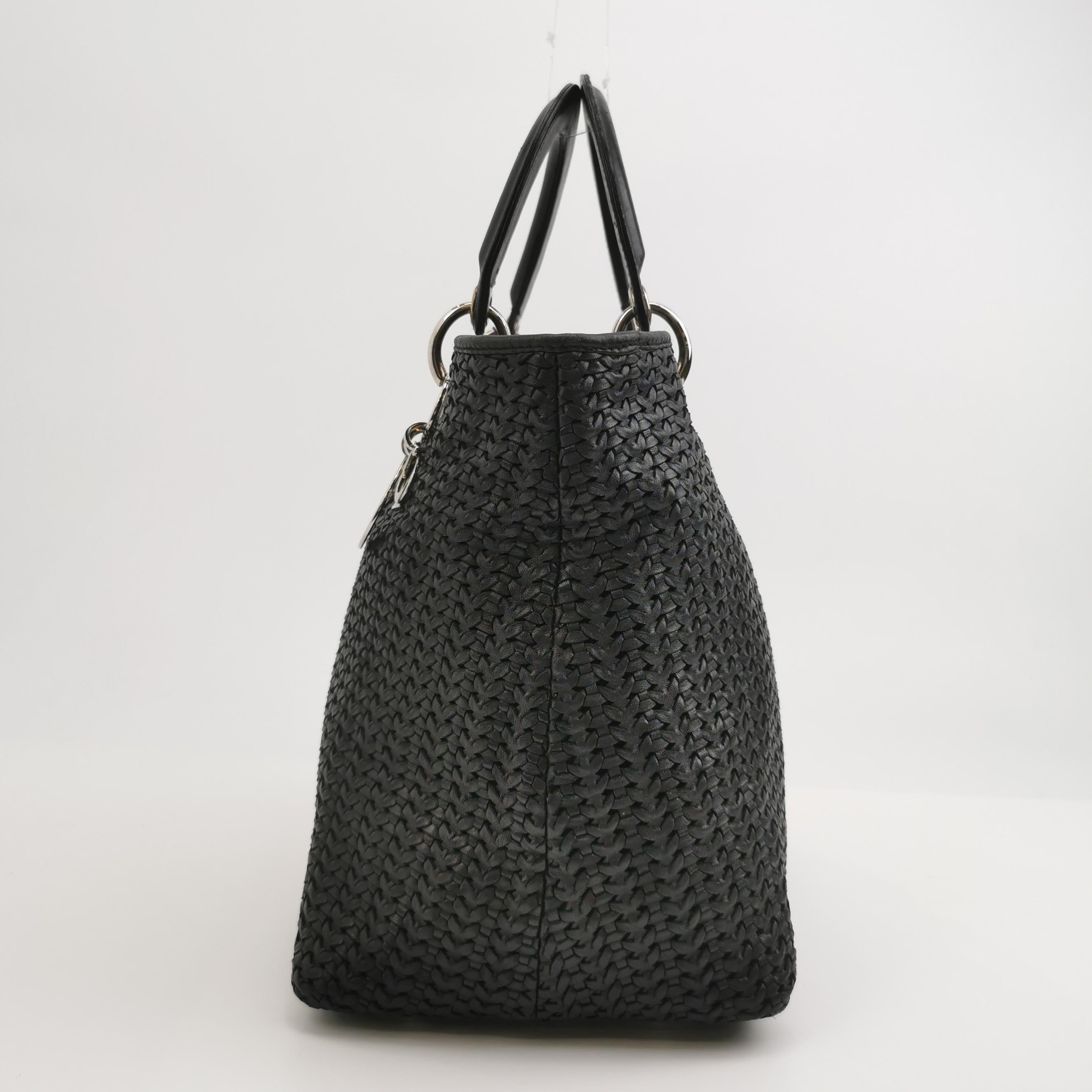 Sac Lady Dior en cuir tressé noir Dior