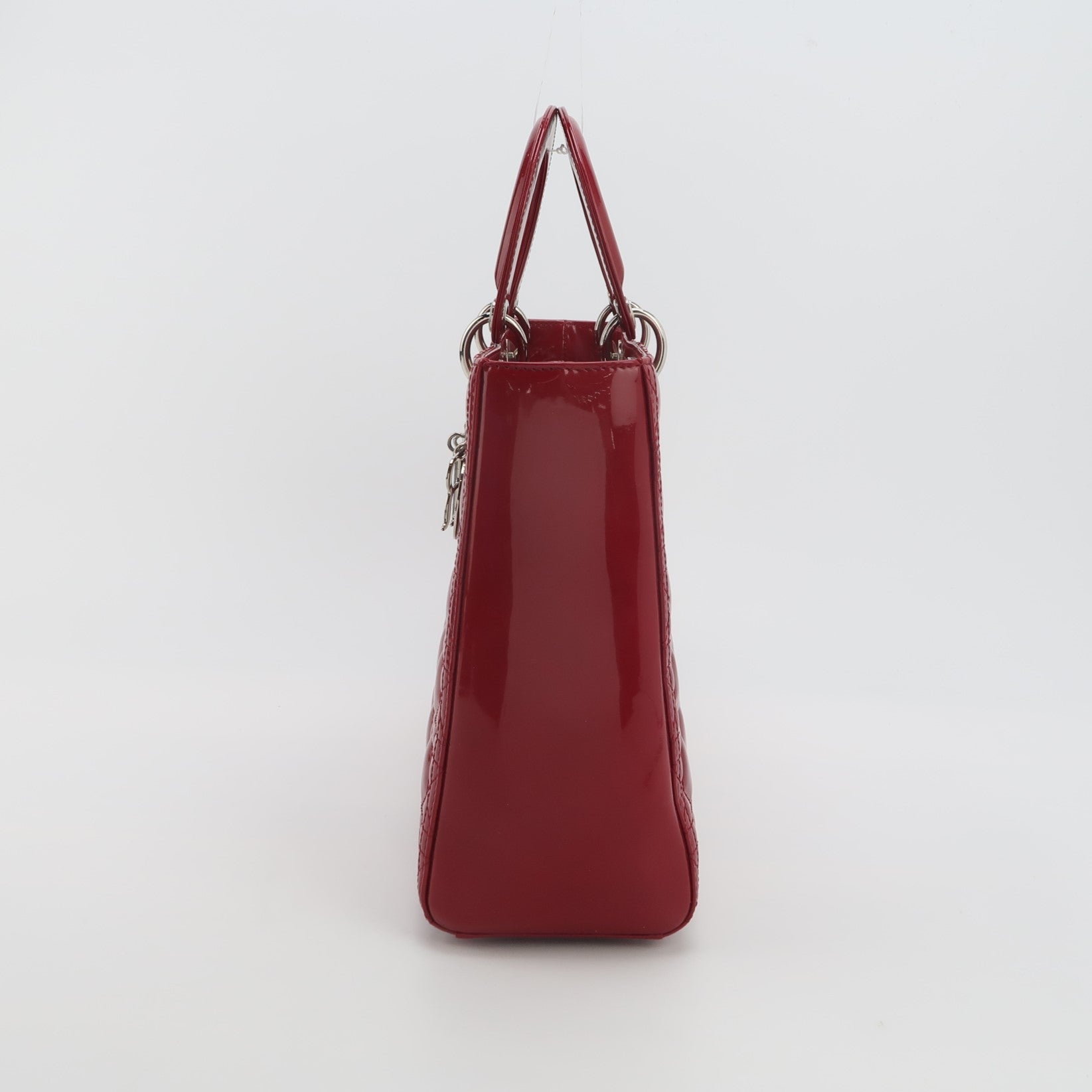 Sac Lady Dior en cuir verni rouge Dior