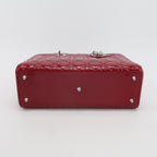 Sac Lady Dior en cuir verni rouge Dior