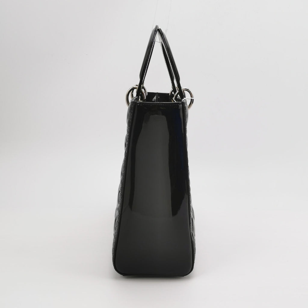 Sac Lady Dior vintage en cuir verni noir Dior