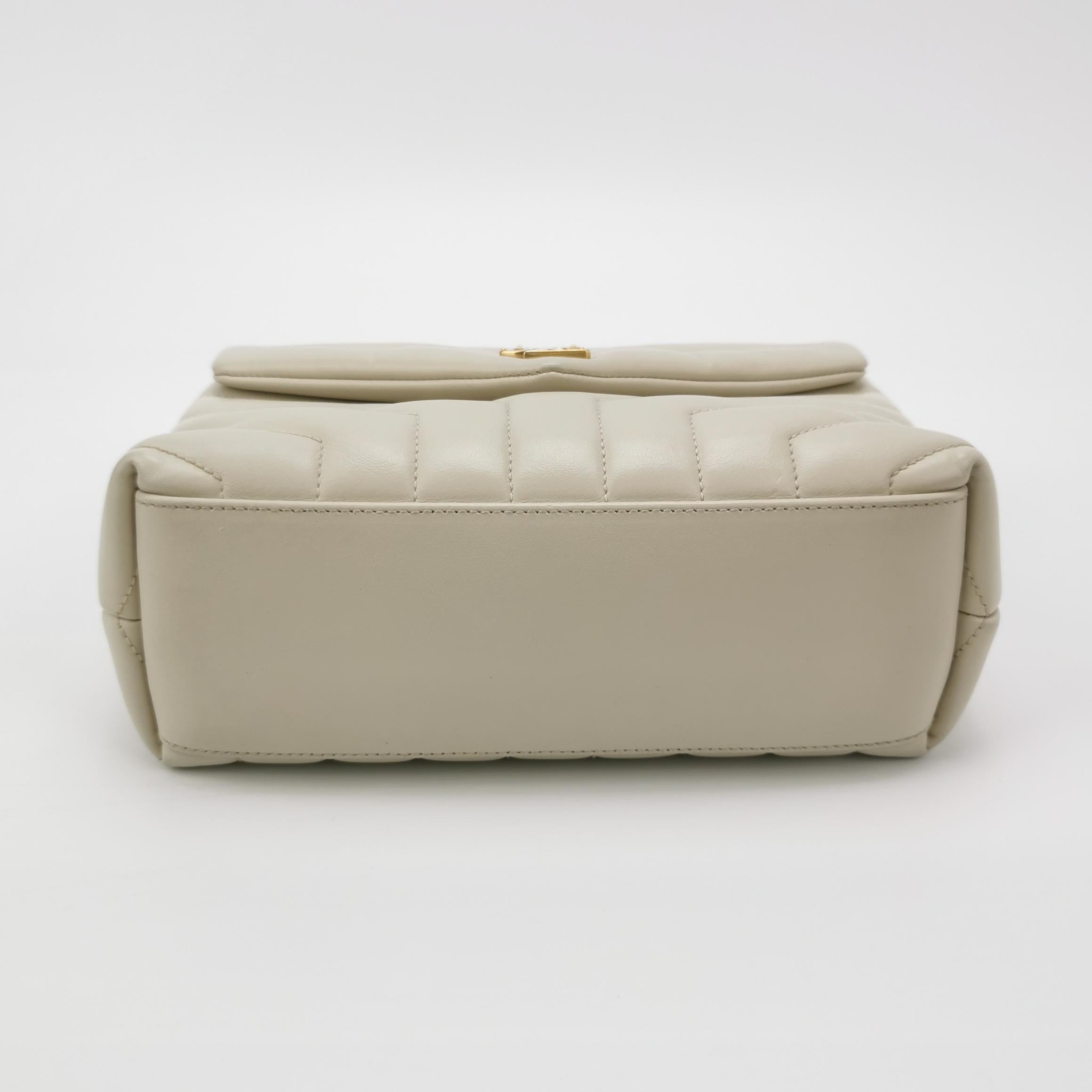 Sac Loulou Small en cuir beige clair Saint Laurent