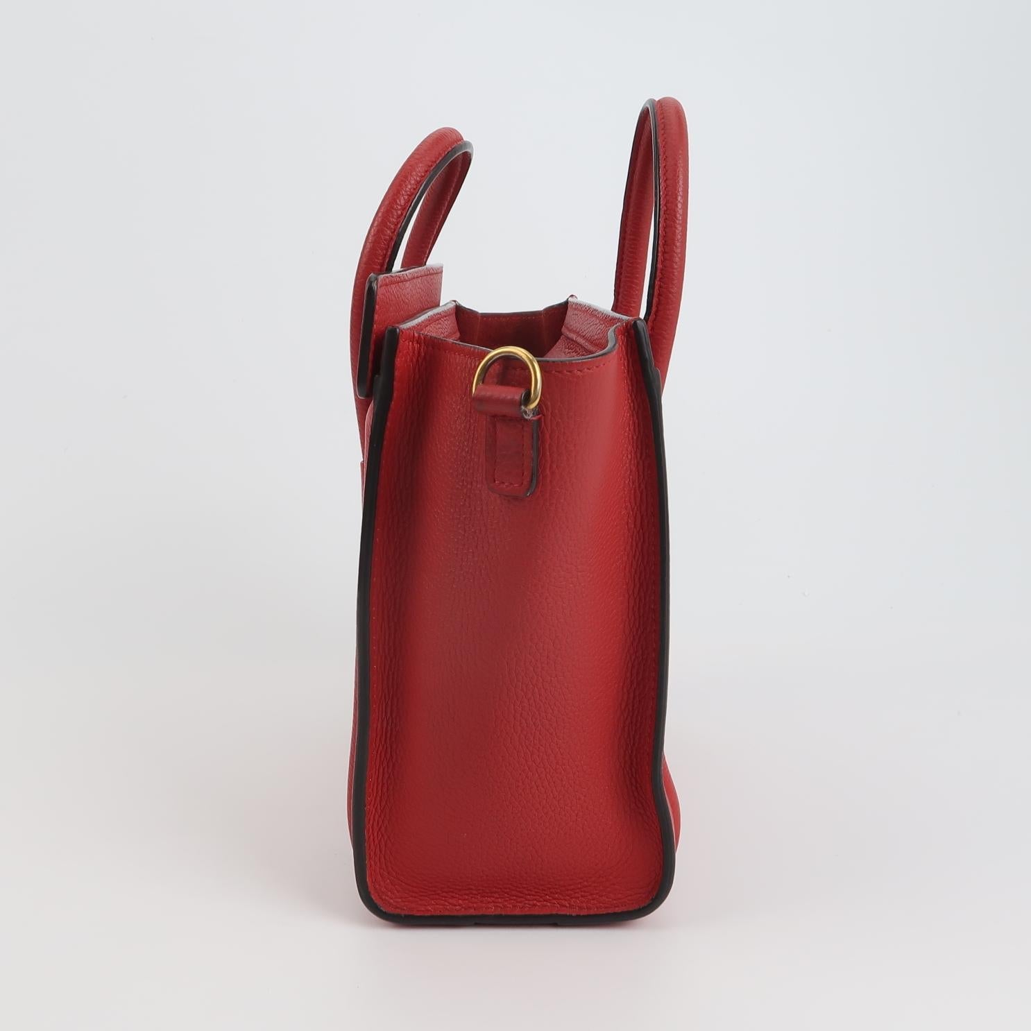 Sac Luggage Phantom Nano en cuir rouge Celine