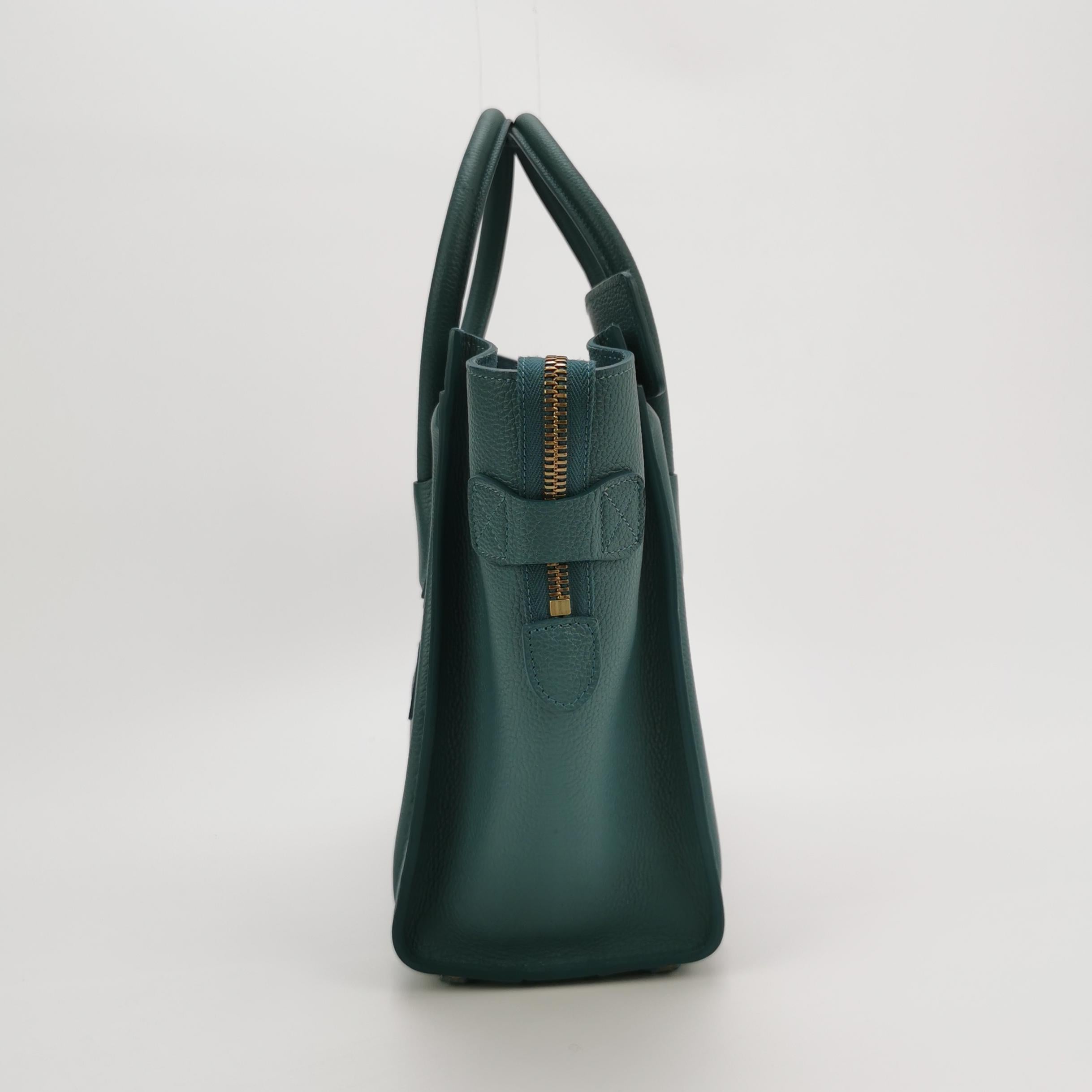 Sac Luggage Phantom Nano en cuir vert Celine