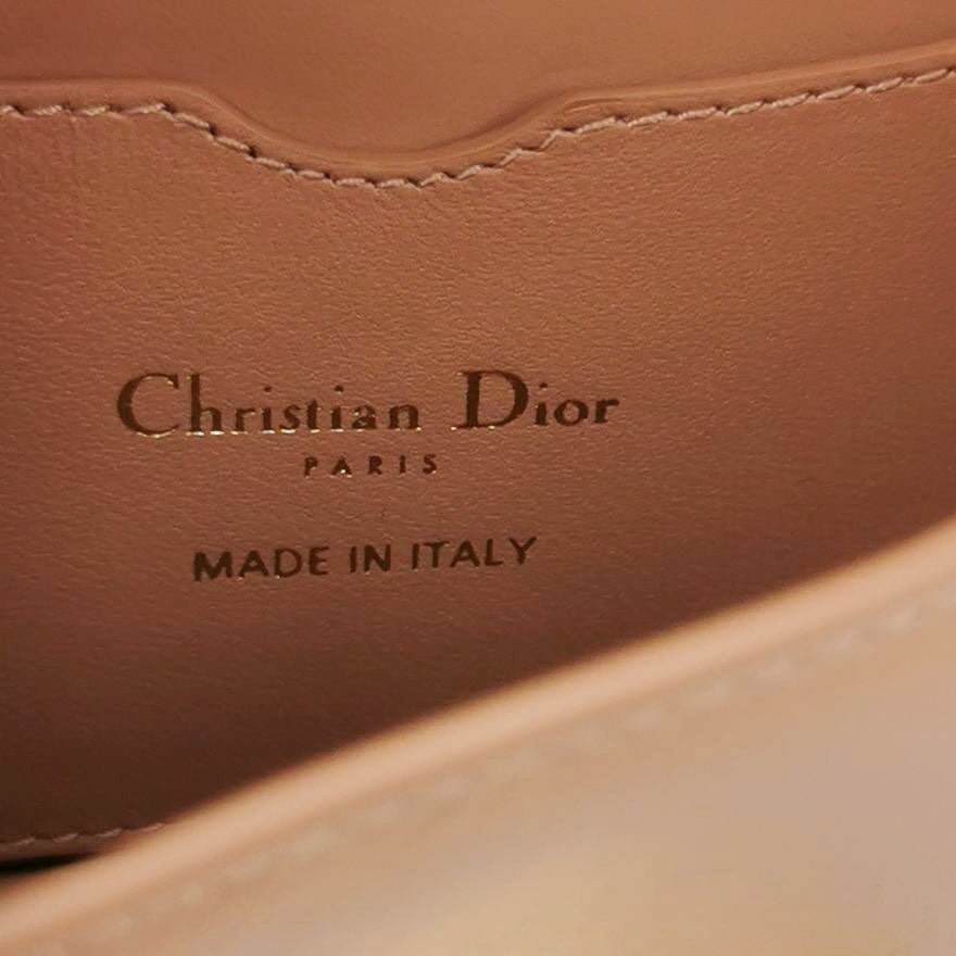 Sac Montaigne 30 Dior en cuir beige Dior