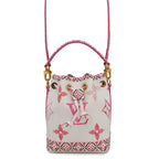 Sac Nano Noé Vintage en cuir blanc monogram rose Louis Vuitton