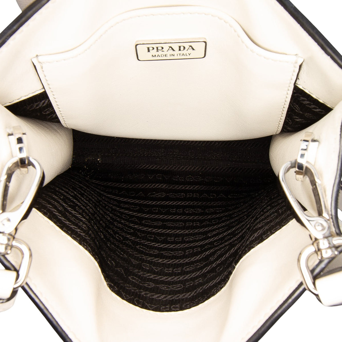 Sac Prada Mini Soft Calf Logo Drill Sac à main – photo 4