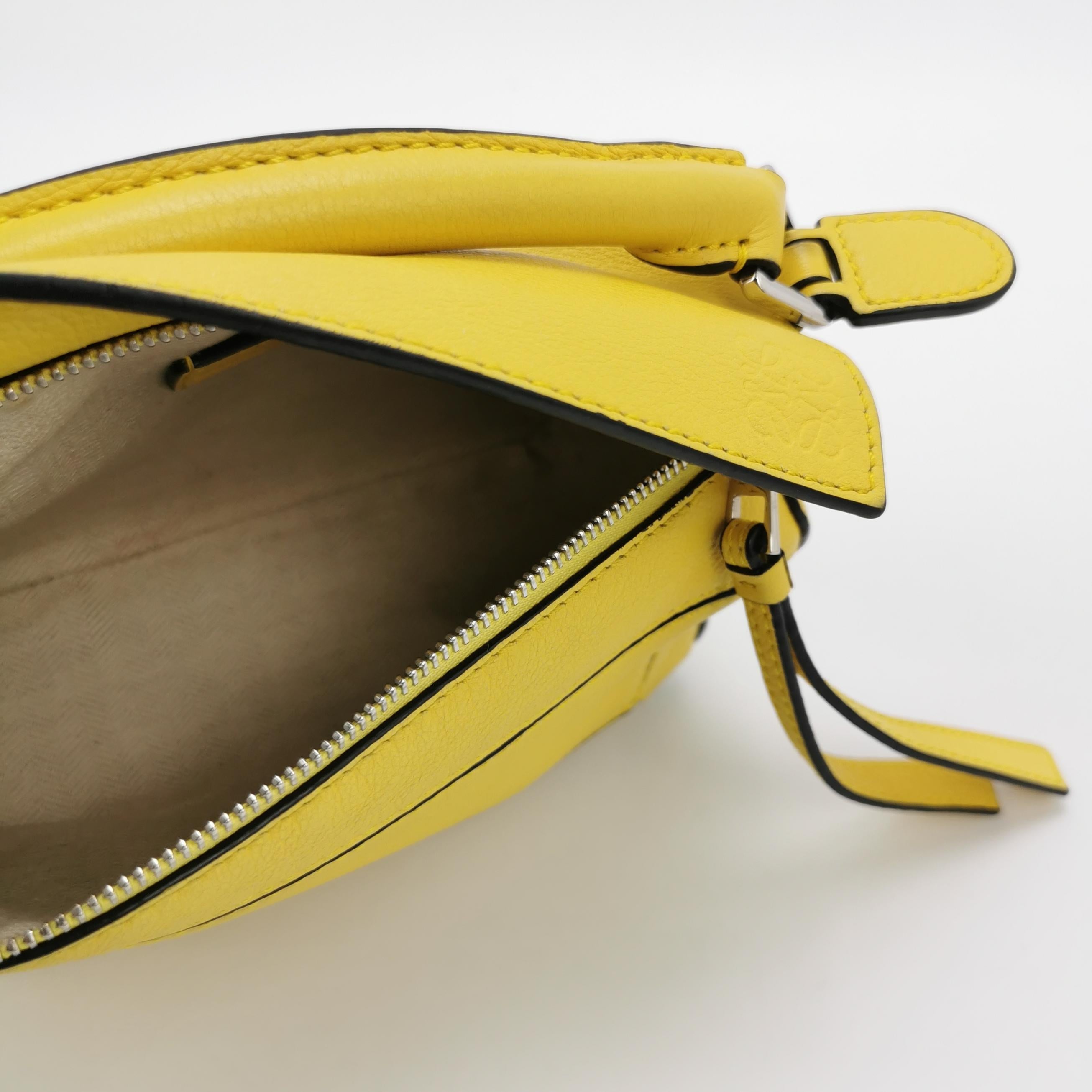 Sac Puzzle en cuir jaune Loewe