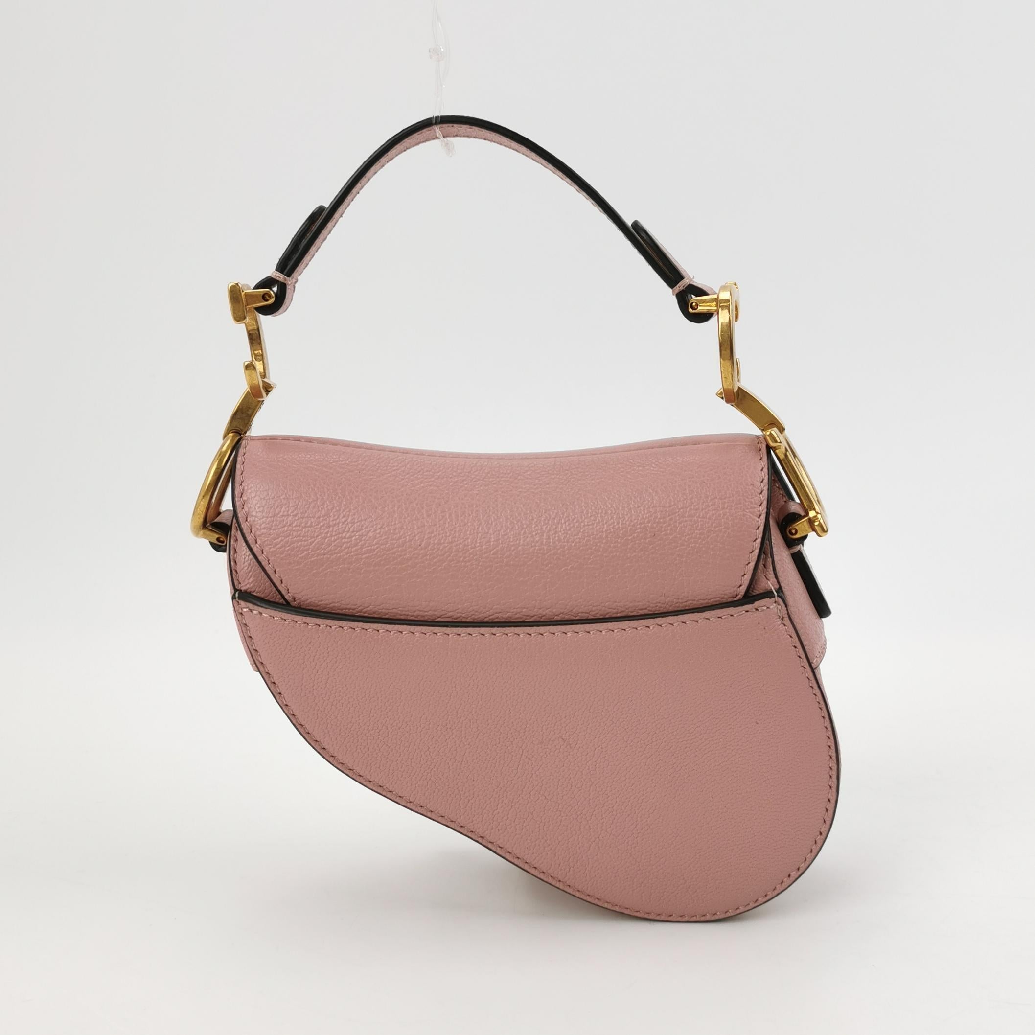 Sac Saddle mini en cuir rose Dior