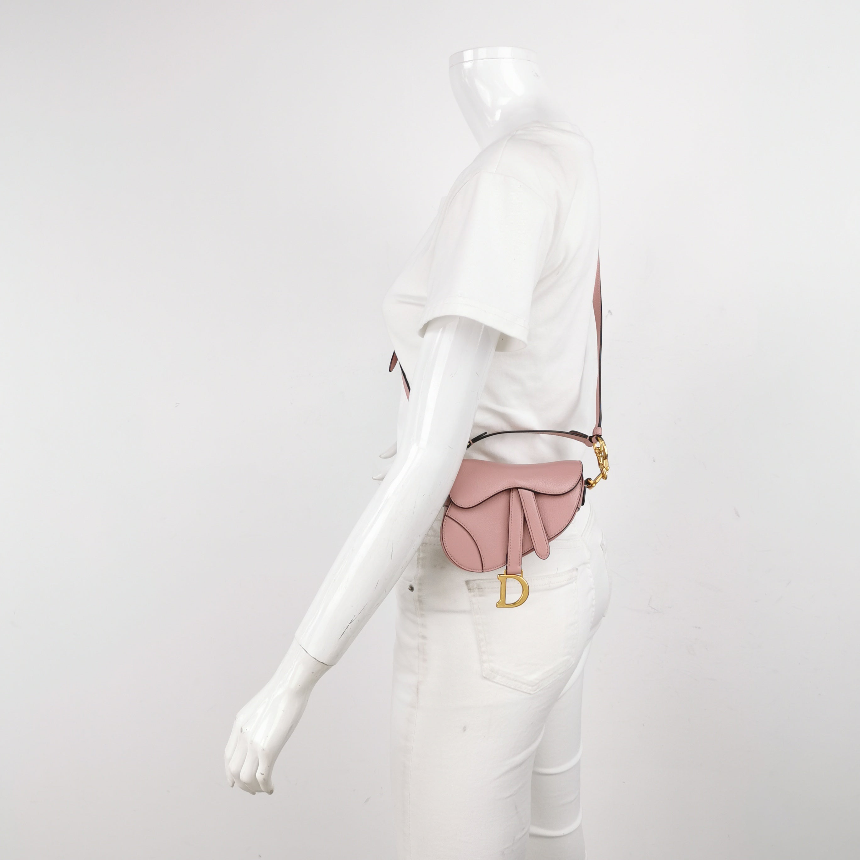 Sac Saddle mini en cuir rose Dior