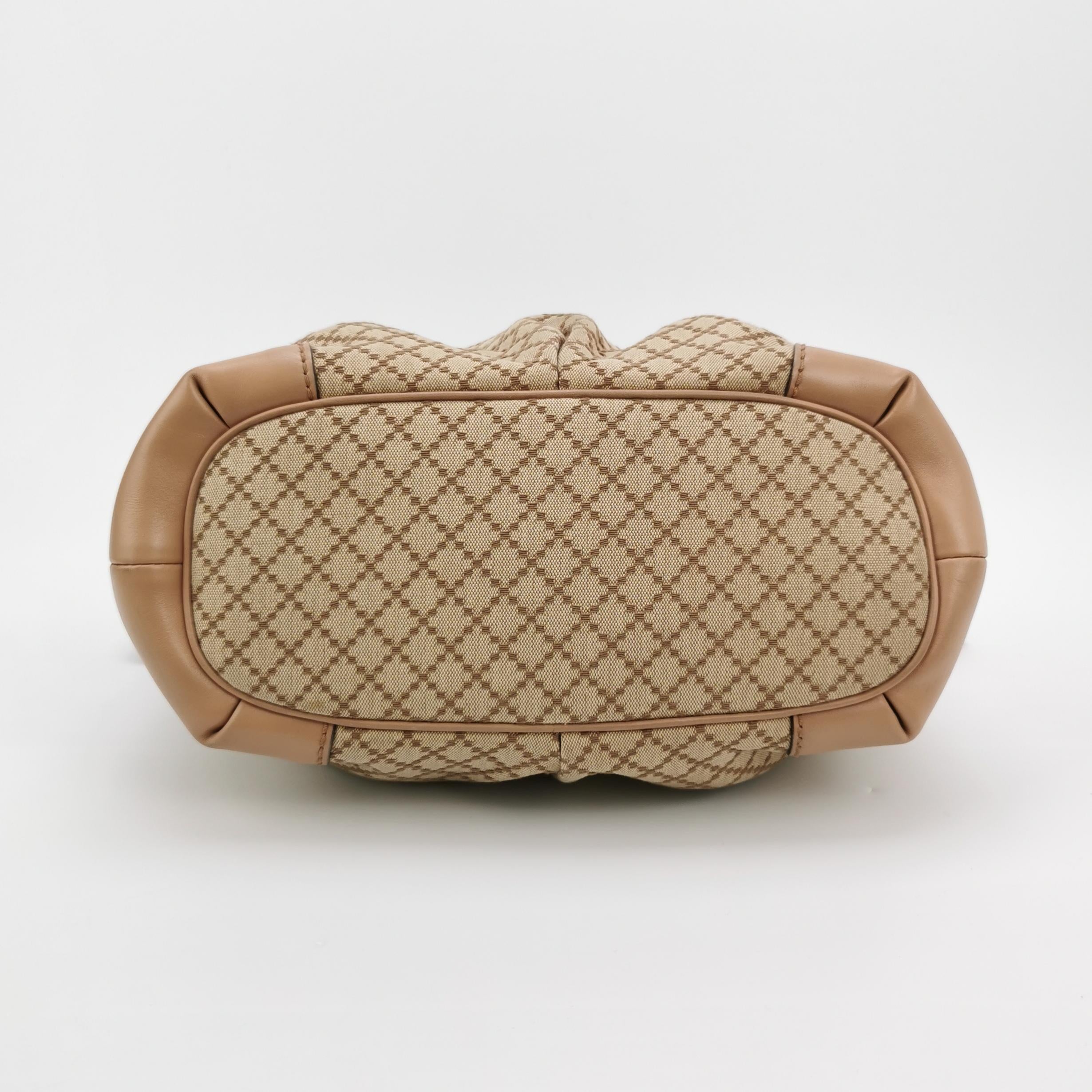 Sac Sukey vintage en toile beige Gucci
